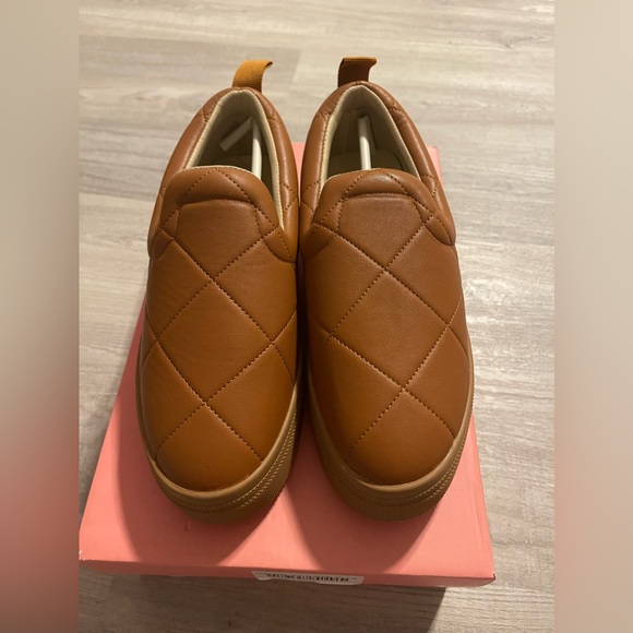 Miss Lola brown camel PU leather women size 6 Shose - Picture 1 of 6